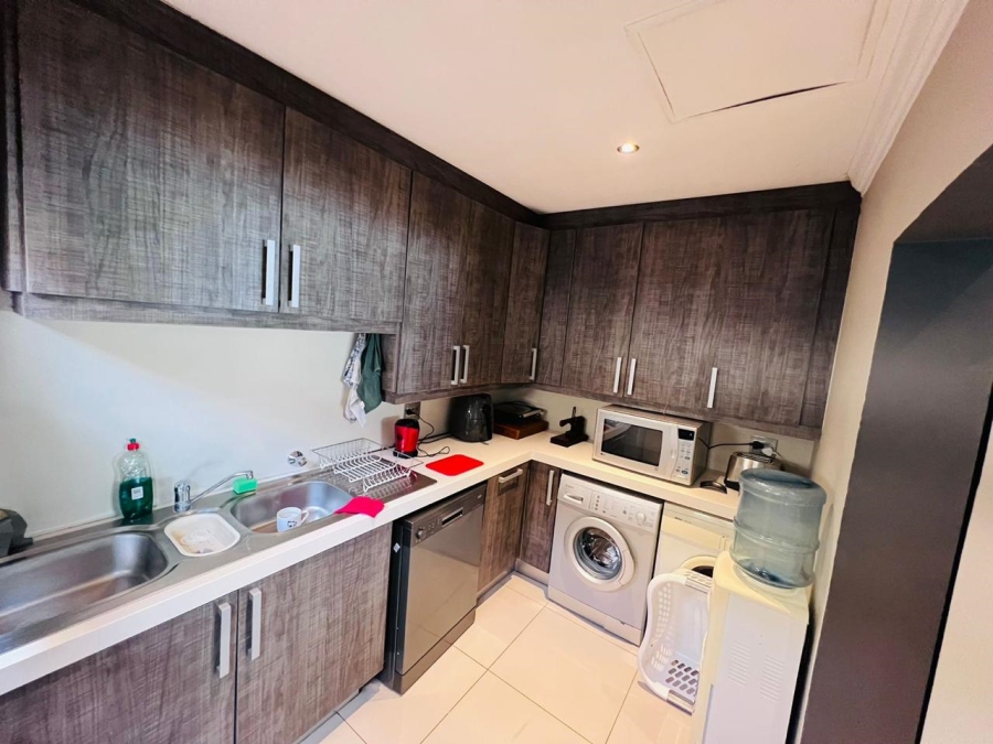 5 Bedroom Property for Sale in Pecanwood Estate North West